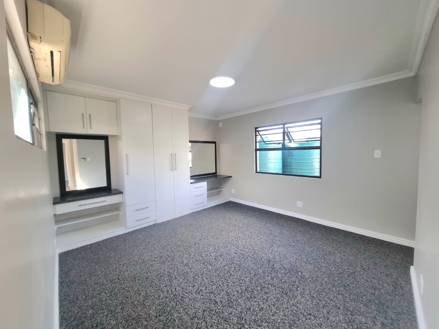 6 Bedroom Property for Sale in Dorchester Heights Eastern Cape